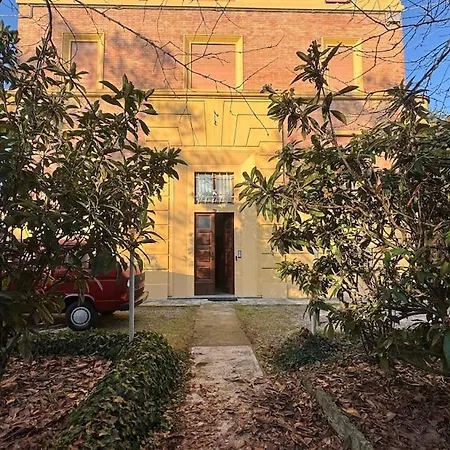 Tamburini 38 Vintage Near Center, Parking Included * モデナ